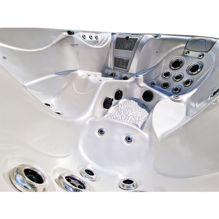 Dārza džakuzi vanna SPA565 170x210 cm - komforts un atpūta jūsu mājas spa