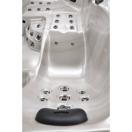 Jacuzzi da giardino SPA750 200x200 cm – comfort e relax nel tuo giardino