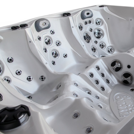 Jacuzzi ogrodowe SPA748 F24 230x230 cm – przestronny relaks w domowym SPA