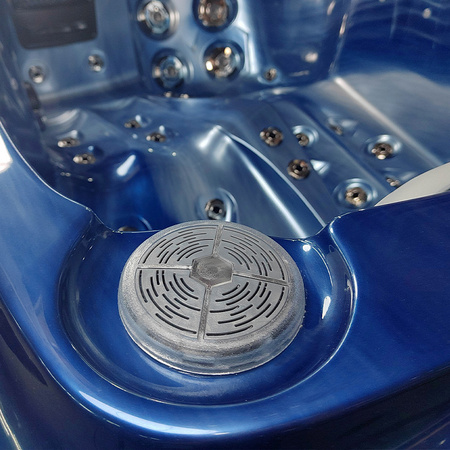 Dārza džakuzi SPA749 200x135 - Spa vanna ar strūklu un LED apgaismojumu