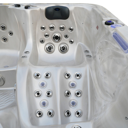 Garden Jacuzzi SPA703A 230x230 cm - луксозна спа вана с хидромасаж