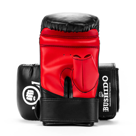 BUSHIDO INSTRUMENTELE TRAININGSHANDSCHOENEN OP EEN ZAK