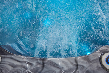 Jacuzzi OF-5004 Pro – SPA ao ar livre de luxo para 5 pessoas