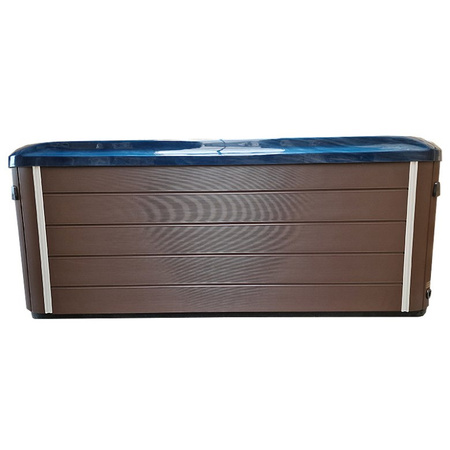 Dārza džakuzi vanna SPA560 220x220 cm - greznība un pilnīga atpūta jūsu dārzā