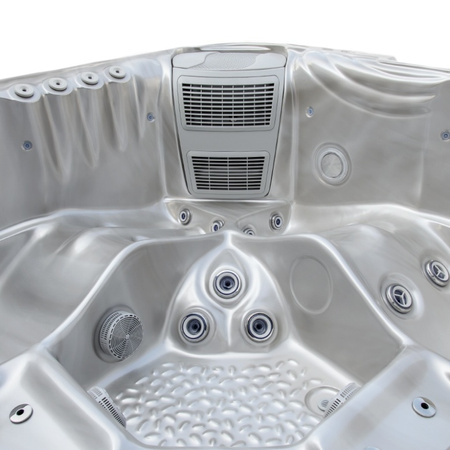 Trädgårdsjacuzzi badkar SPA531 200x200 cm – komfort och avkoppling i din trädgård