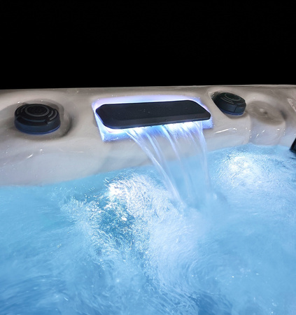 Záhradná vírivka SPA347 230x230 cm – exkluzívna SPA vaňa pre 5 osôb