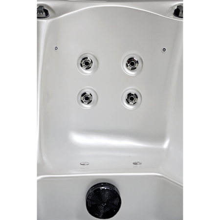 Garden Jacuzzi SPA750 200x200 cm – Comfort and Relaxation in Your Garden