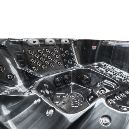 Garden Jacuzzi Hot Tub SPA743 220x220 cm – Spacious Relaxation for the Whole Family