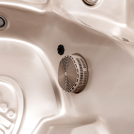 Trädgårdsjacuzzi SPA751 210x210 cm – lyxig avkoppling i din trädgård