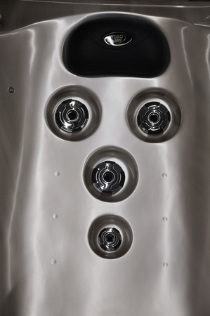 Hage-jacuzzi SPA750 200x200 cm – komfort og avslapning i hagen din