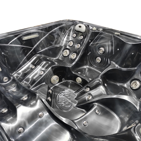 Utendørs jacuzzi SPA751 210x210 cm – luksuriøs avslapning i hagen din