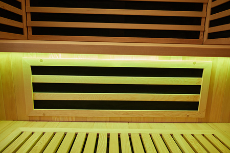 Sauna OFS06A-4 – Kompakt elektrisk sauna med infrarød opvarmning