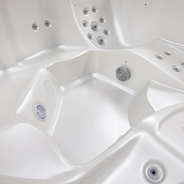 Jacuzzi OF-6004 – Luksusa mājas spa ar masāžu un LED