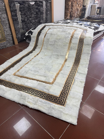 Tapis de style VERSACE - tapis de luxe en peau de mouton, fait à la main, blanc et doré