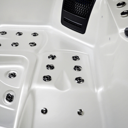 Jacuzzi ogrodowe SPA750 200x200 cm – komfort i relaks w Twoim ogrodzie