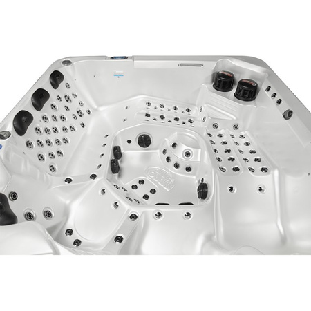 Градинско джакузи SPA743R ECO Cappuccino със сив капак 220x220 cm - елегантност и екология във вашата градина