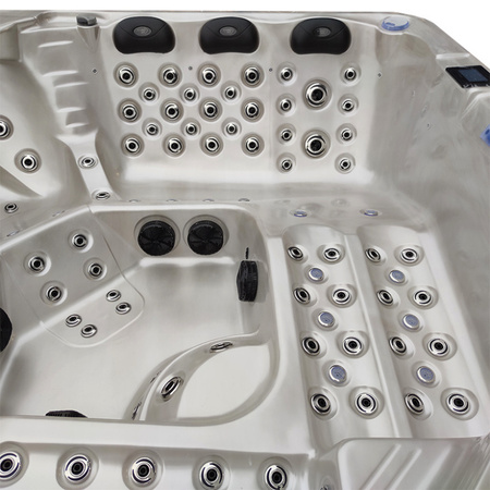 Garden Jacuzzi Hot Tub SPA743 220x220 cm – Spacious Relaxation for the Whole Family