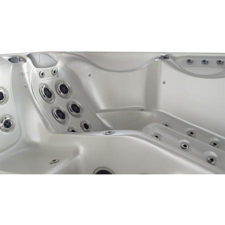 Jacuzzi ogrodowe SPA566 200x200 cm – luksusowa wanna SPA z hydromasażem do ogrodu i na taras