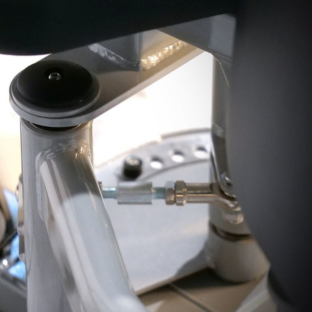 Машина за притискане на бедрото със стека PLM-614