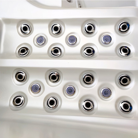 Garden Jacuzzi Hot Tub SPA743 220x220 cm – Spacious Relaxation for the Whole Family