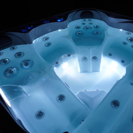 Jacuzzi ogrodowe SPA751 210x210 cm – luksusowy relaks w Twoim ogrodzie