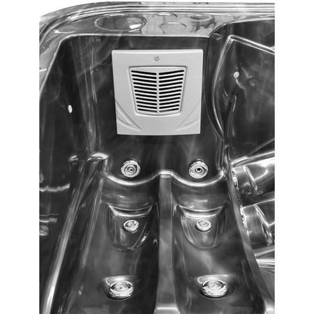 Jacuzzi za vrt SPA751 210x210 cm – luksuzno opuštanje u vašem vrtu