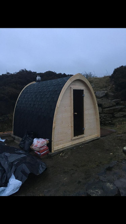 Sauna Pod 300 zewnętrzna / Piec Elektryczny Harvia Harvia lub Opalany Drewnem Harvia / Wysokiej Jakości Świerk Skandynawski (Thermowood) | Wellness | Relax | SPA | Dla Rodziny i Przyjaciół | Drewno Thermo