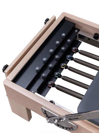 Reformer Pilates toronnyal YHLCH1 | Fa Cadillac ágy | Stúdió és otthon | Edzés és rehabilitáció | Quality-Spa Fitness.