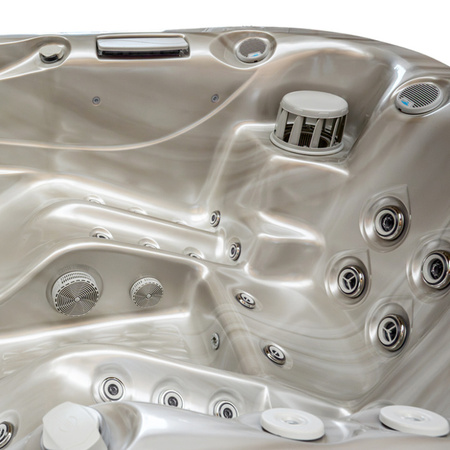 Garden Jacuzzi SPA530 210x170 cm - kompaktne mullivann aeda ja terrassile