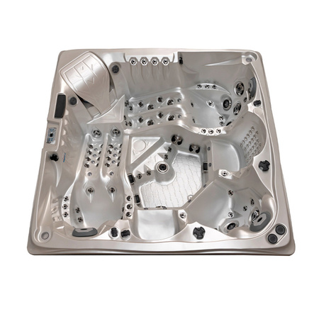 Garden Jacuzzi SPA746 Hot Tub 230x230 cm – Luxurious Relaxation Zone