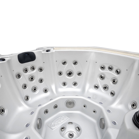 Garden Jacuzzi SPA107 220x220 cm - luksuslik spaa-vann 6 inimesele