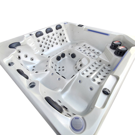Garden Jacuzzi Hot Tub SPA743 220x220 cm – Spacious Relaxation for the Whole Family