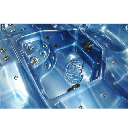 Dārza džakuzi SPA750 200x200 cm - komforts un atpūta jūsu dārzā