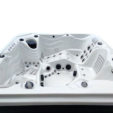 Aia mullivann SPA560 220x220 cm - luksus ja täielik lõõgastumine teie aias.