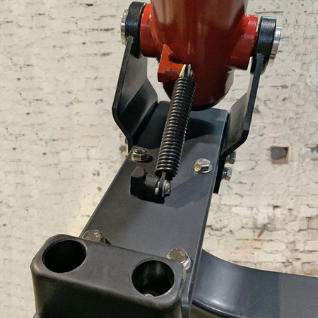 PLM-402 kone rintalihasten harjoittamiseen