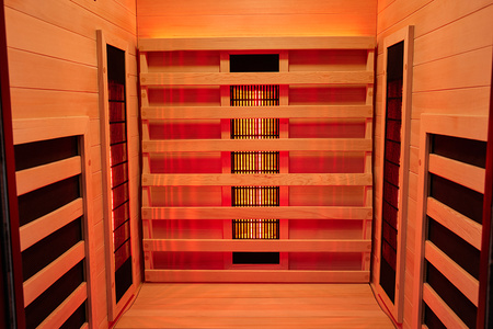 Вътрешна сауна OFS06C-1 – Комфортна инфрачервена сауна за апартамент