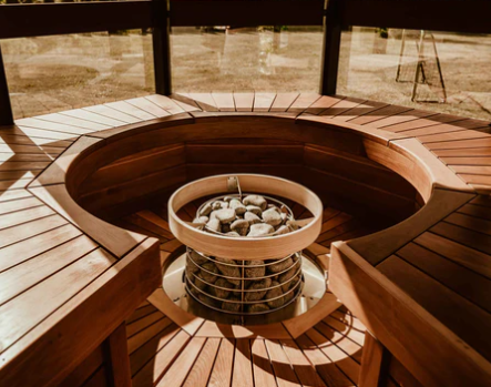 HIVE 15 kW - Estufa eléctrica profesional para saunas grandes | 30 kg Piedras incluidas