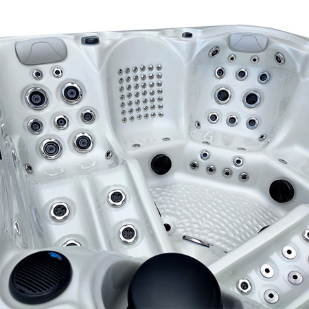 Aia mullivann SPA560 220x220 cm - luksus ja täielik lõõgastumine teie aias.