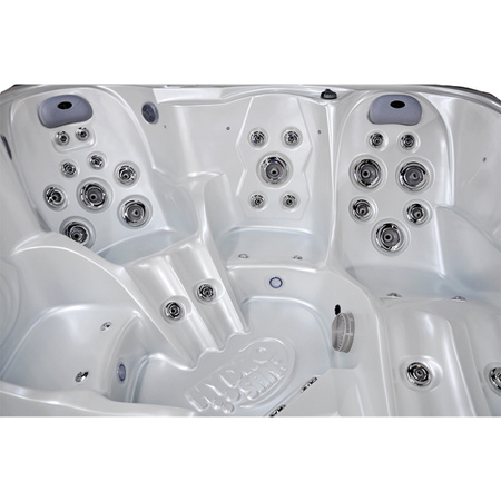 Jacuzzi da giardino SPA751 210x210 cm – lusso e relax nel tuo giardino