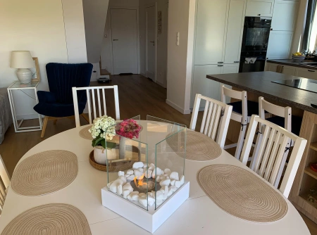 Biokominek wolnostojący Sunset Garden Mini biały mat – kompaktowy, bezdymny kominek na bioetanol do małych wnętrz i na balkon