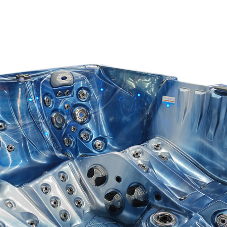 Vanjski jacuzzi SPA748 F24 230x230 cm – prostrano opuštanje u vašem kućnom SPA-u