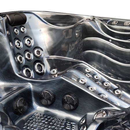 Dārza džakuzi vanna SPA560 220x220 cm - greznība un pilnīga atpūta jūsu dārzā