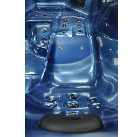 Градинско джакузи SPA750 200x200 cm - комфорт и релаксация във вашата градина