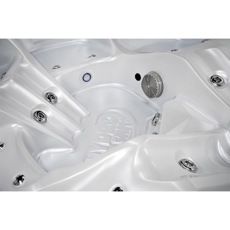 Garden Jacuzzi SPA751 210x210 cm - relaxare de lux în grădina dvs.