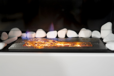 Incandescent filaments for bio-fireplaces and gas fireplaces – the effect of a glowing fire
