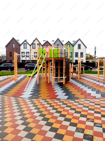 Playground complex "Big City-8" (TE938RC) – Extensive playground set with an urban character