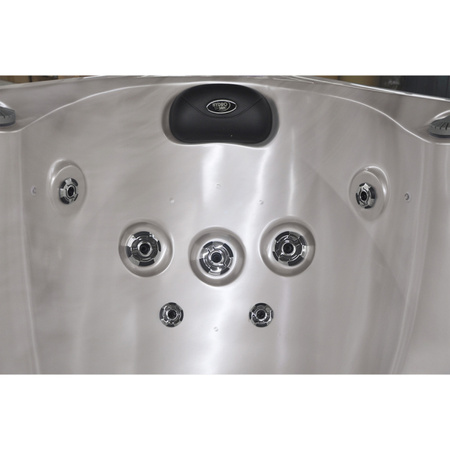 Jacuzzi de Jardín SPA750 200x200 cm – comodidad y relajación en su jardín