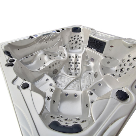 Udendørs Jacuzzi SPA703A 230x230 cm – et luksuriøst SPA-spabad med hydromassage