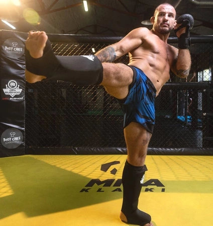 Elastīgi apakšstilbu aizsargi