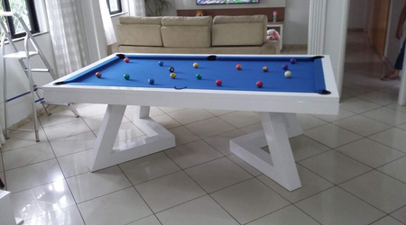 Magnat poolbord – klassisk stil og præcisionsspil